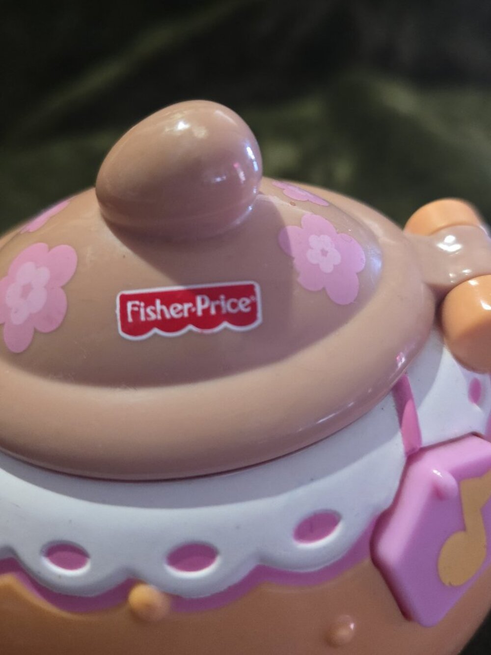 Fisher-Price Laugh & Learn Say Please Musical Teapot Pink Toddler Toy - Picture 2 of 5